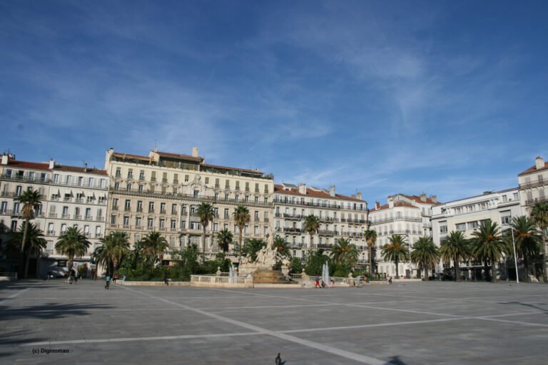 Place de la Liberté à Toulon, image de Diginoman, concepteur de site web à Toulon