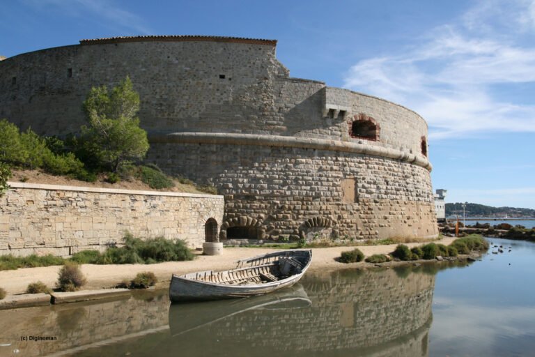La Tour Royale à Toulon, cité varoise de la conception web